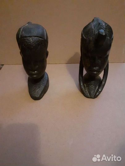 Маска, бюсты из черного африк.дерева
