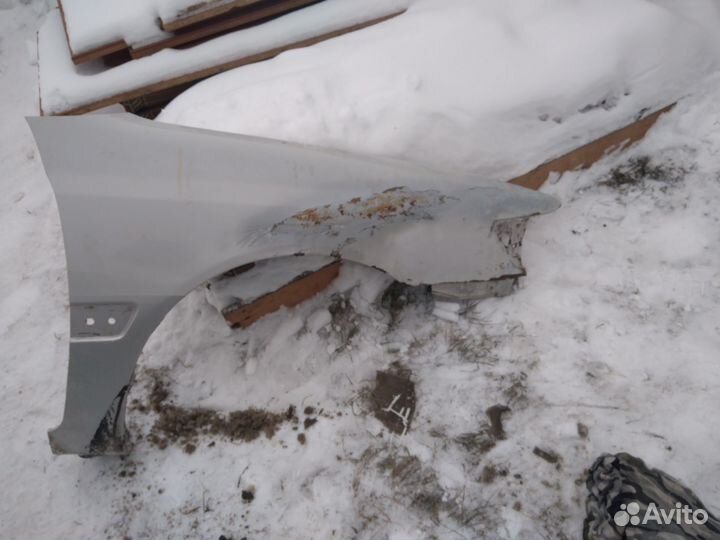 Крыло таета корона премия 210 1998