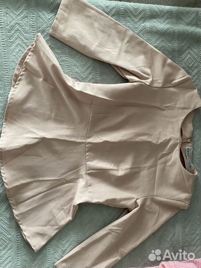 Вещи на девушку 42р