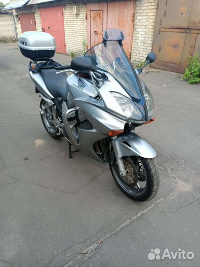 Хонда VFR 800