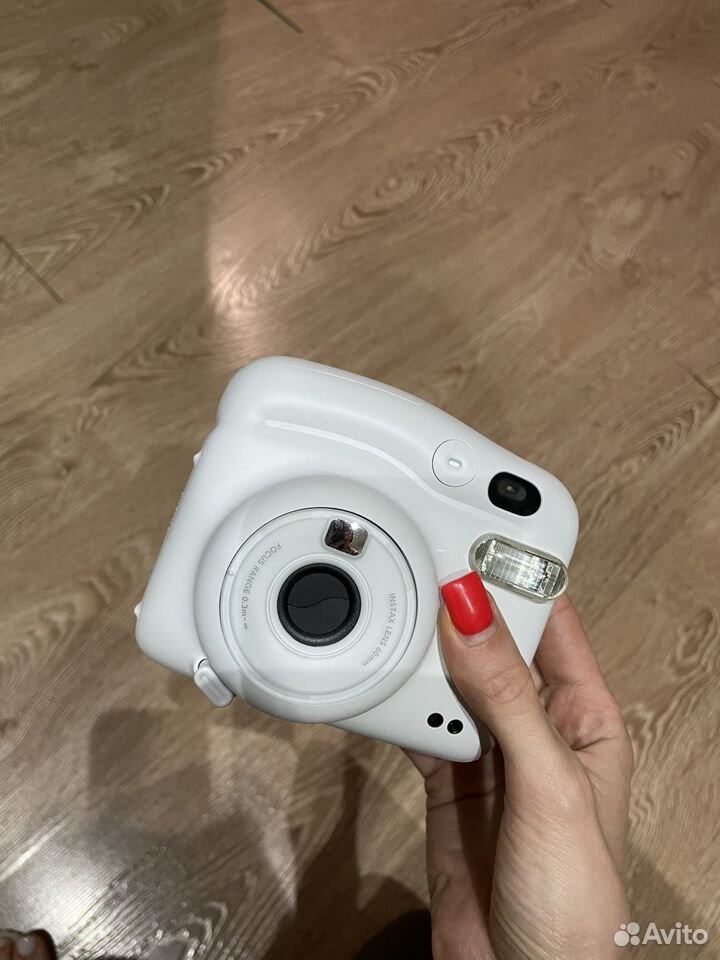 Фотоаппарат instax mini 11