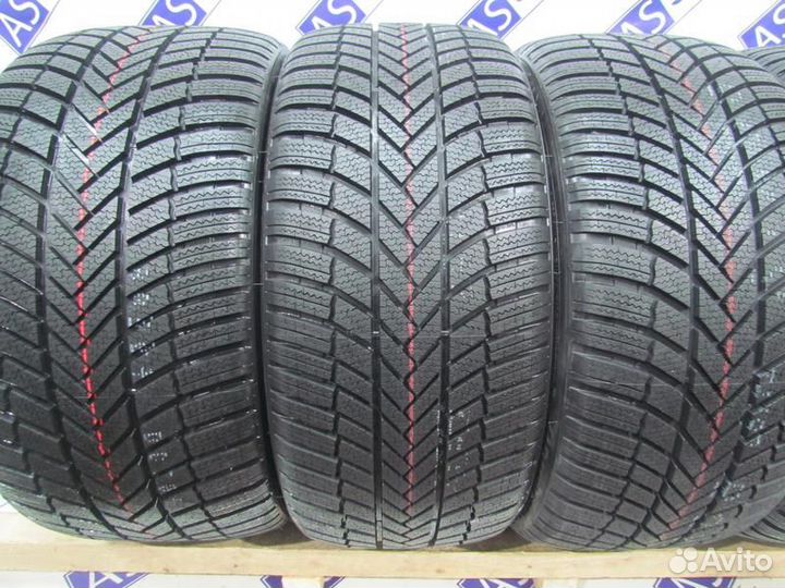 Bridgestone Blizzak LM-005 245/40 R18 и 265/35 R18 97V