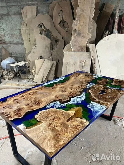 Стол из массива