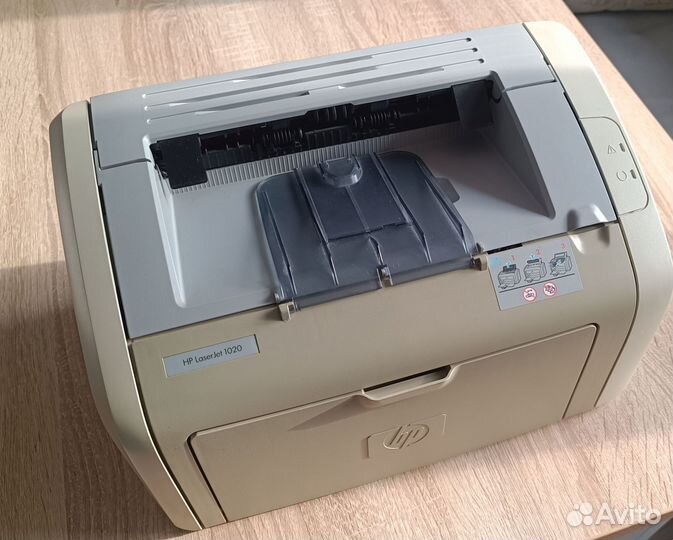Принтер HP LaserJet 1020