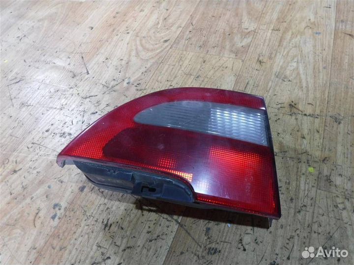 Фонарь задний внутренний левый Renault Megane I 1