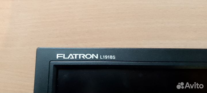 Монитор Flatron L1918S