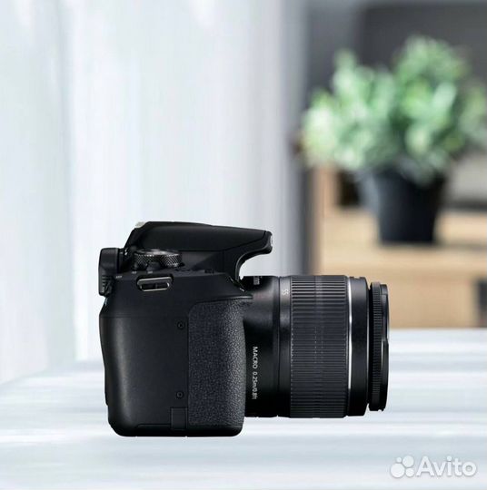 Canon eos 2000D kit ef-s 18-55mm f/3.5-5.6 III