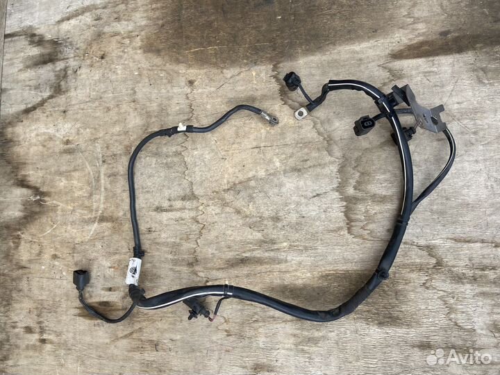 Проводка стартера и генератора VW Passat B7