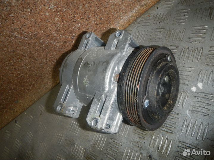 Компрессор кондиционера Nissan X-Trail