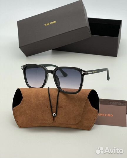 Солнцезащитные очки Tom Ford