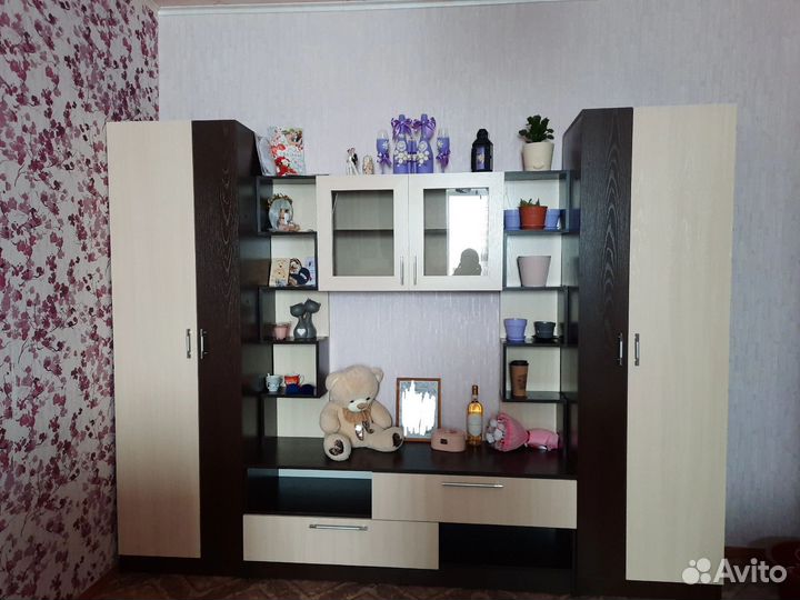 Стенка в гостиную