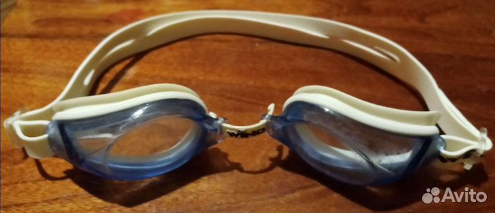 Очки для плавания