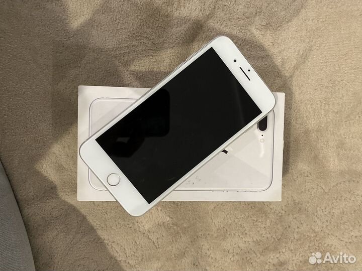 iPhone 8 Plus, 64 ГБ