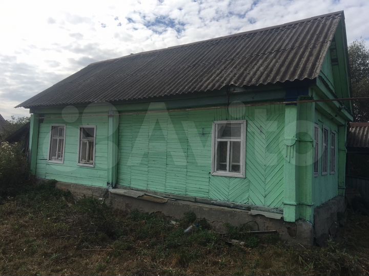 Дом 28 м² на участке 20 сот.