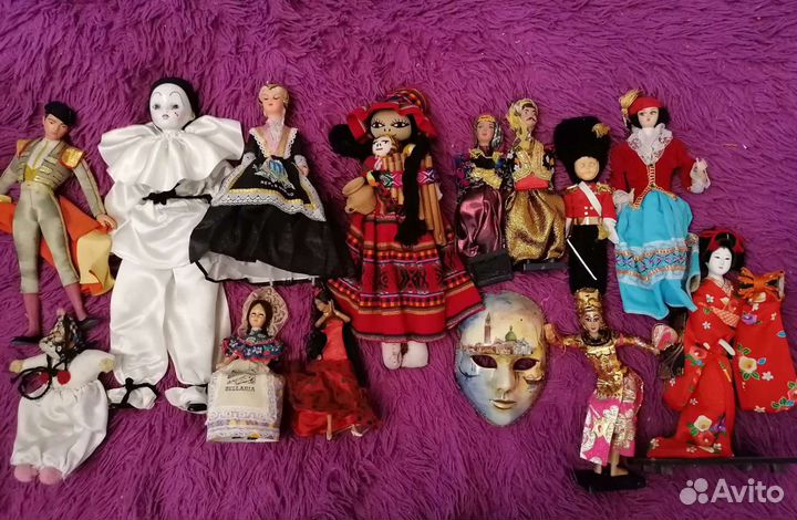 Кукла фарфоровая, винтажная