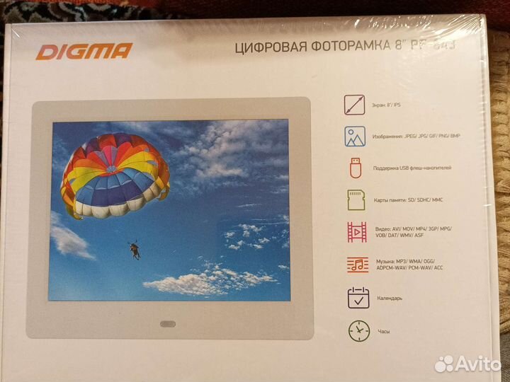 Цифровая фоторамка Digma PF843W