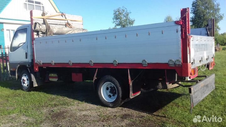 Услуги грузовика борт-самосвал