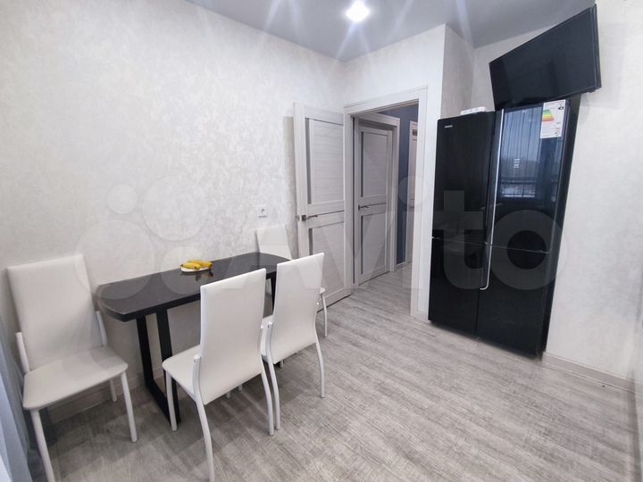 2-к. квартира, 52 м², 2/19 эт.