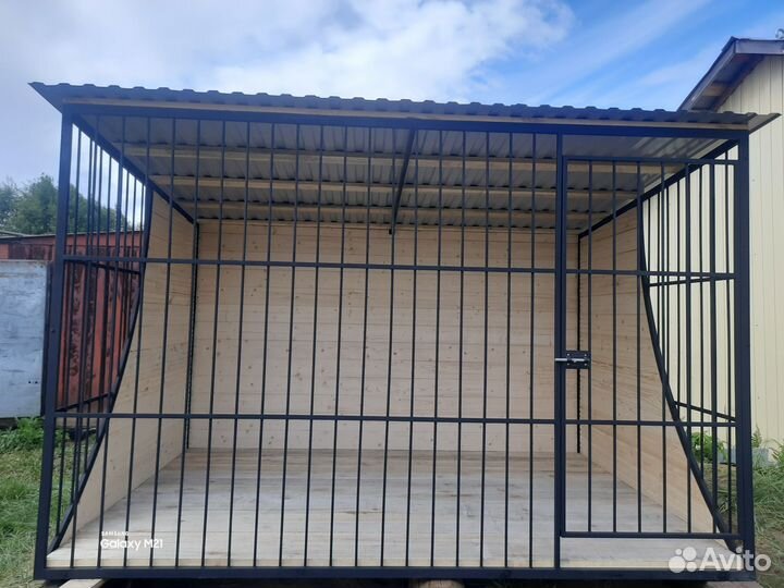 Вольеры и будки для собак