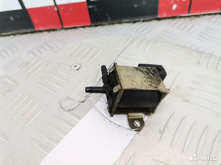 Клапан вакуумного управления Audi A4 B5 1999