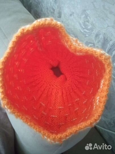 Шапка для девочки с хвостиком : )