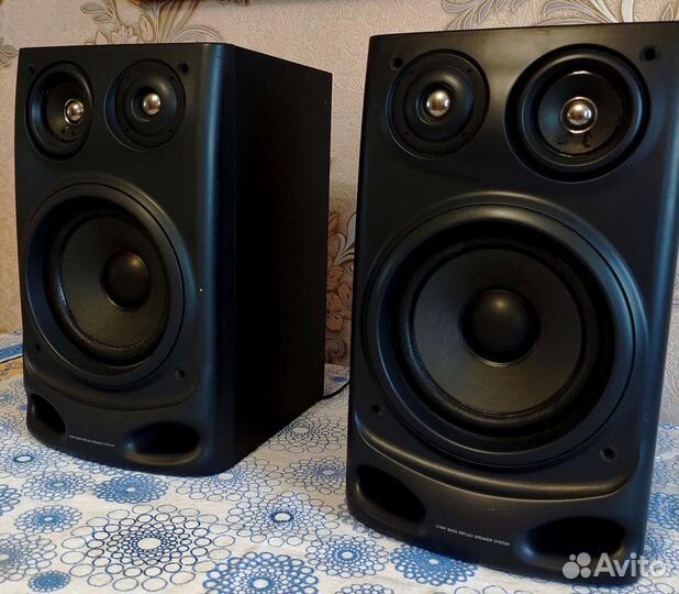Акустические колонки Aiwa