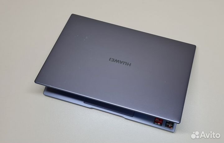 Ультрабук huawei /Ryzen 5 3500/DDR4 8Gb/SSD 256Gb