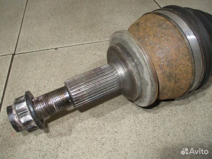 Полуось передняя правая Lexus NX 200t (AZ10)