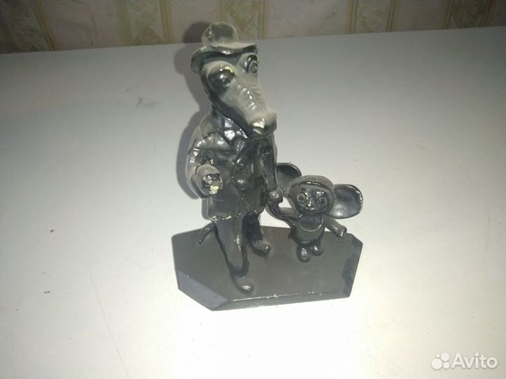 Фигурки из металла