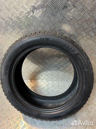 Michelin X-Ice North 4 225/45 R17 94T