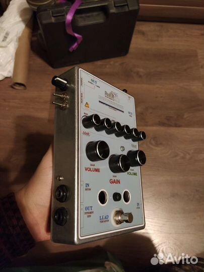 Гитарный напольный ламповый преамп RealLamp