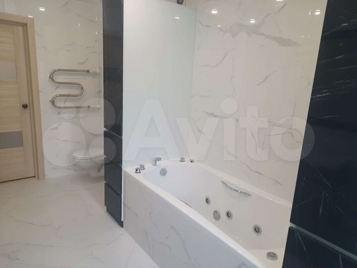 3-к. квартира, 70,2 м², 1/5 эт.