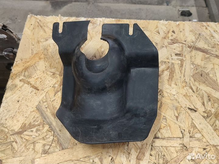 Мазда 6 GG пыльник рулевой колонки