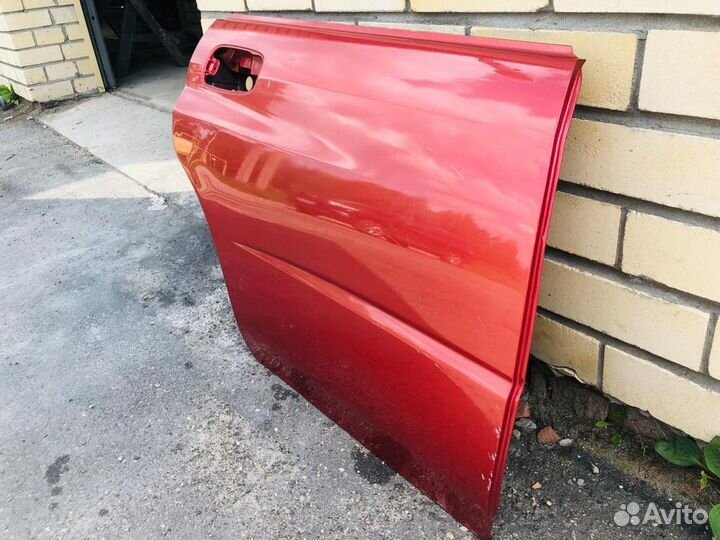 Дверь правая задняя на Subaru Impreza
