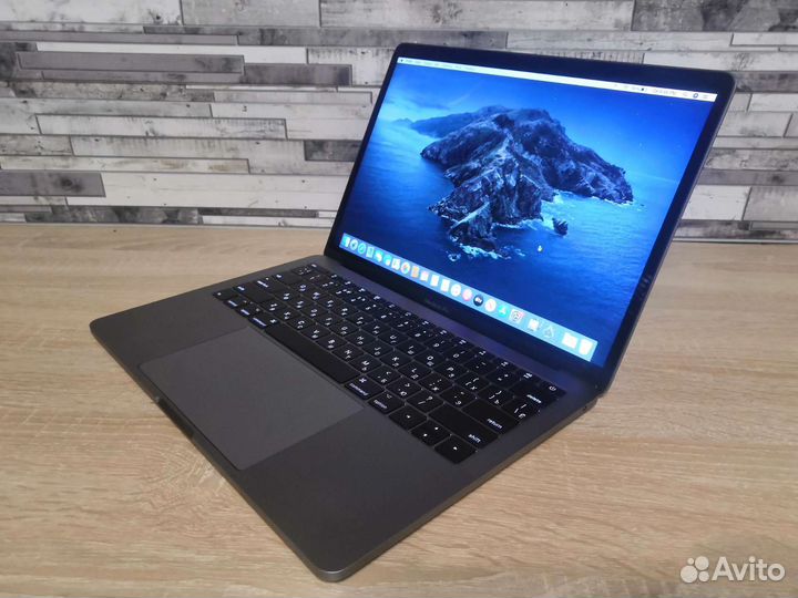 Apple MacBook Pro 2017 16/256