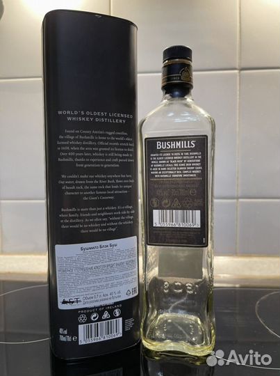 Бутылка и коробка от виски Bushmills Black Bush Ir