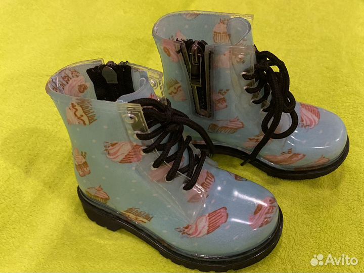 Резиновые ботинки