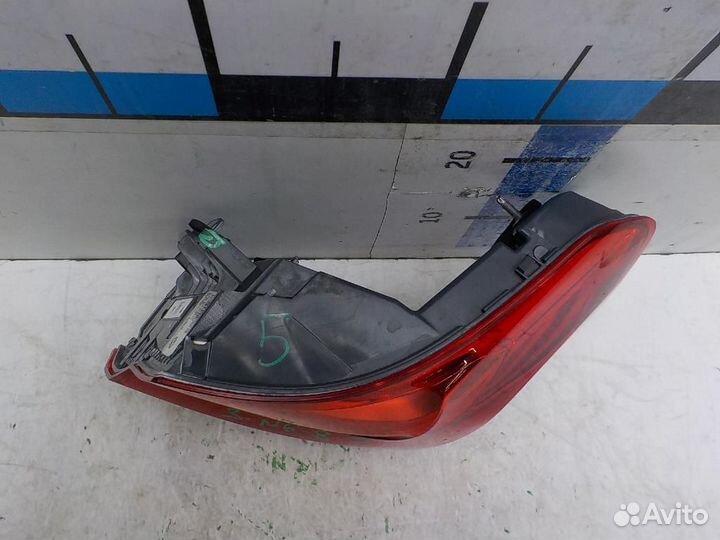 Фонарь задний правый BMW 7-Series