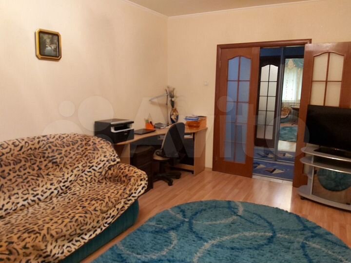 2-к. квартира, 58 м², 1/9 эт.