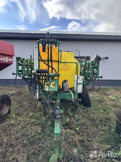 Опрыскиватель прицепной оп -2000