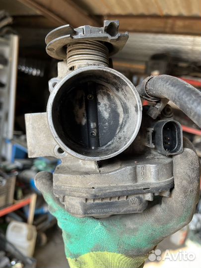 Volkswagen Vento Golf 3 2.0 ABA AGG AGY дроссель