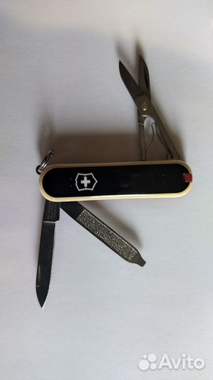 Victorinox Classic Skateboarding 0.6223.L2003