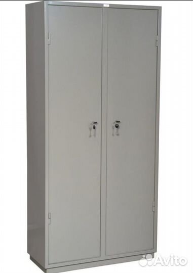 Продаю шкаф металлический