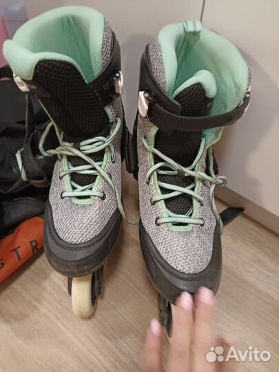 Ролики, шлем, защита и сумка для роликов