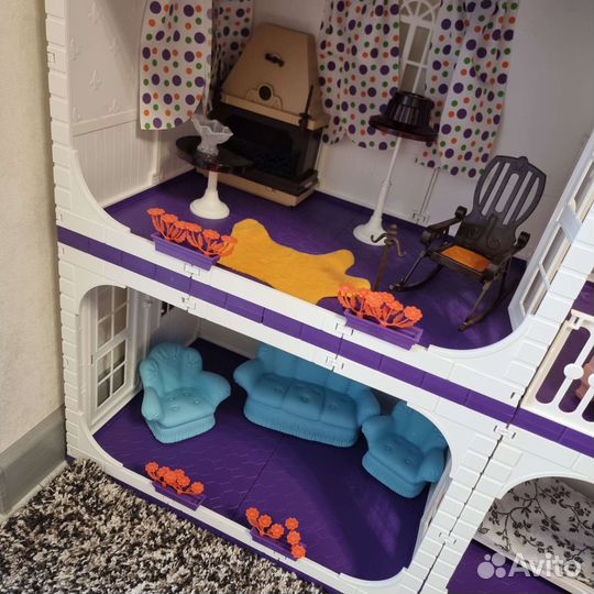 Домик кукольный