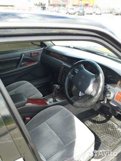 Toyota Crown 2.0 AT, 2000, 274 000 км