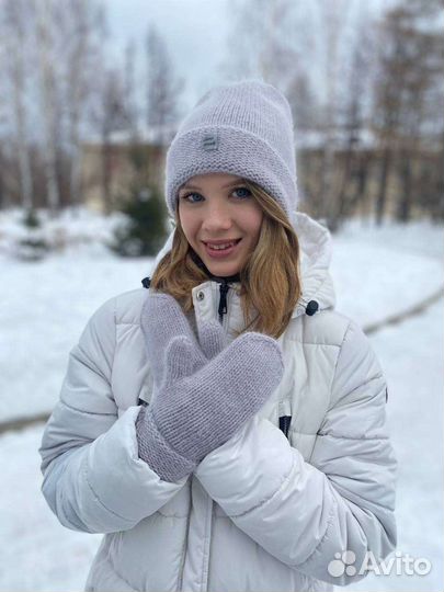 Комплект шапка и варежки