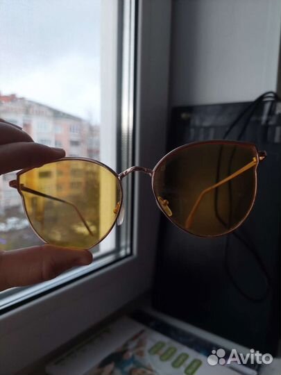 Солнцезащитные очки