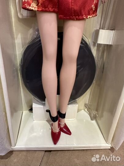 Барби Шинузари красная луна 2004