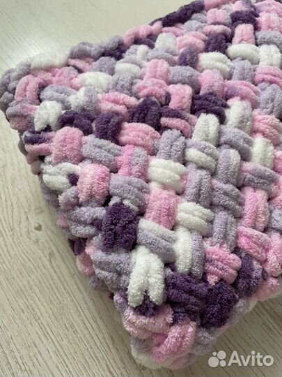 Вязаный детский плед